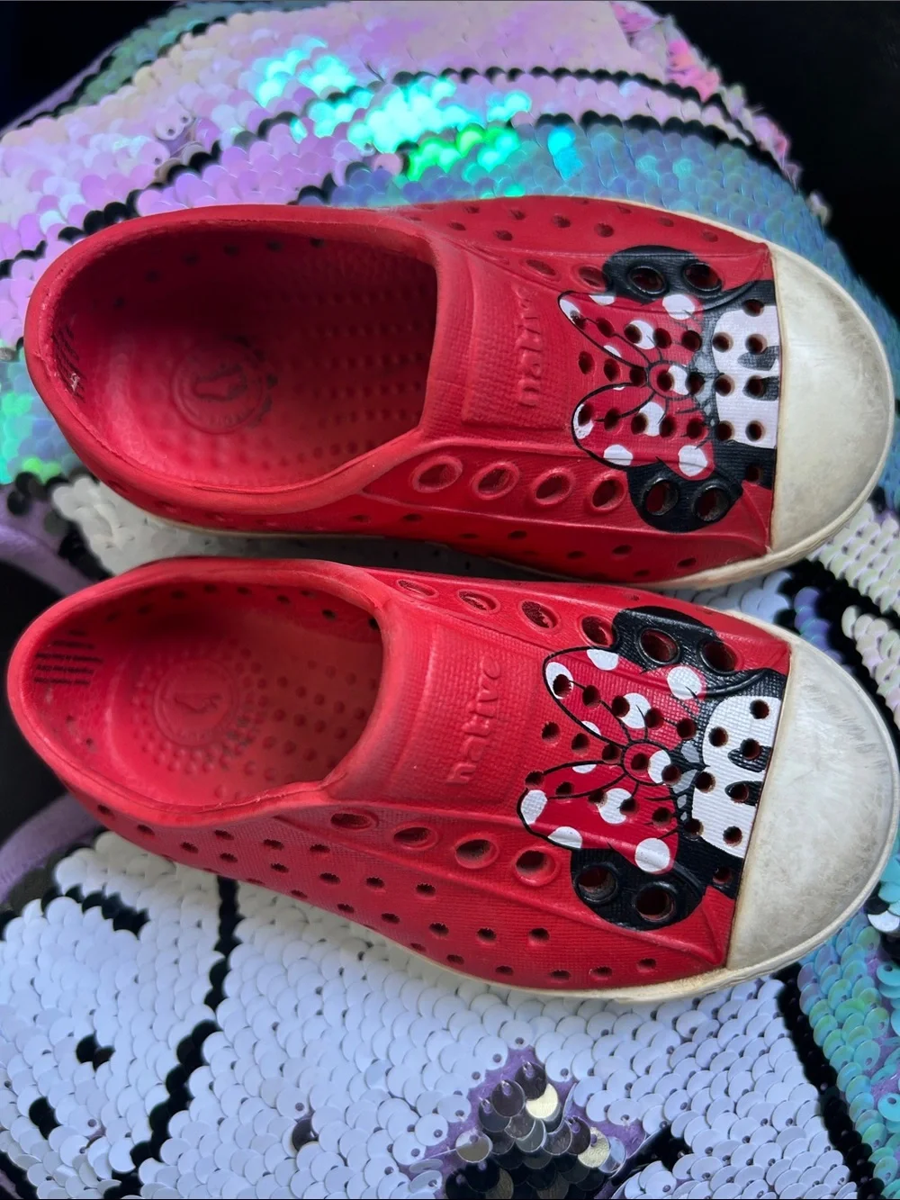 Disney X Native Minnie Mouse Red Slip on Shoes Size 5